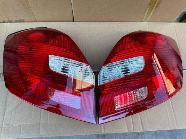 Skoda Fabia Sağ Sol Stop Lambası Set 2009-2012 - Image 1