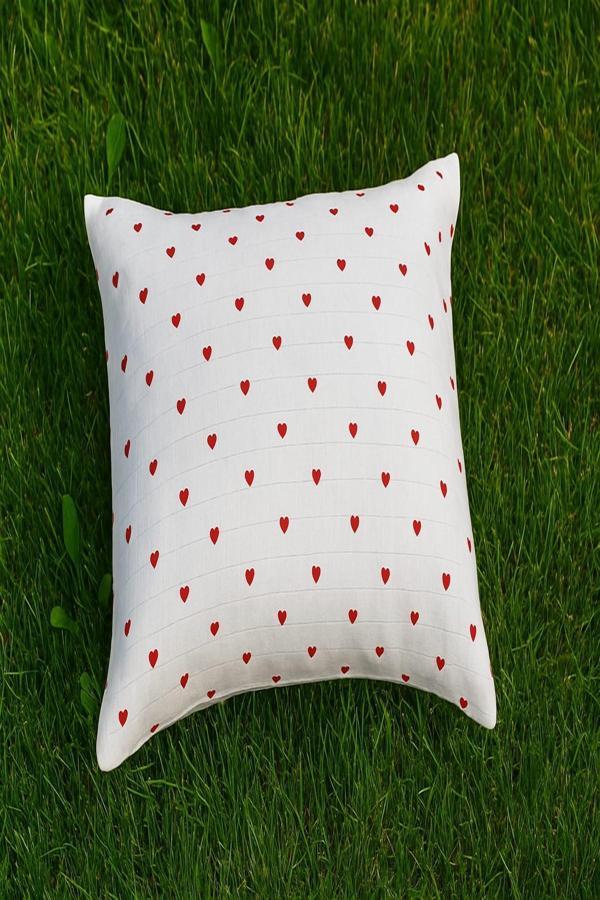 More Home Müslin Yastık Kılıfı 35x45 % 100 Pamuklu Yıldılı Kalpli 35x40 - Image 1