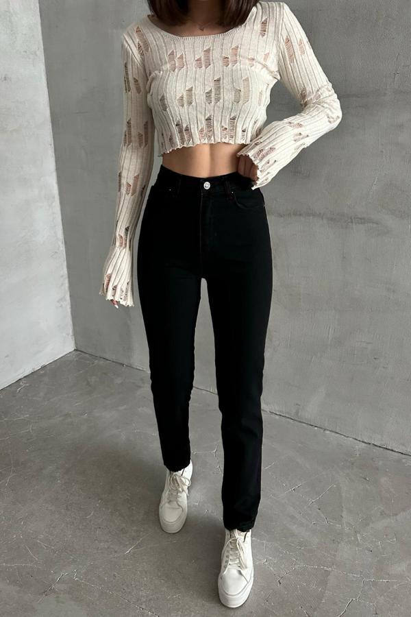 Kleshus Ganikus Kadın JeansVibe Mom Fit Yüksek Bel Dar Paça Siyah Kot Pantolon - Image 1