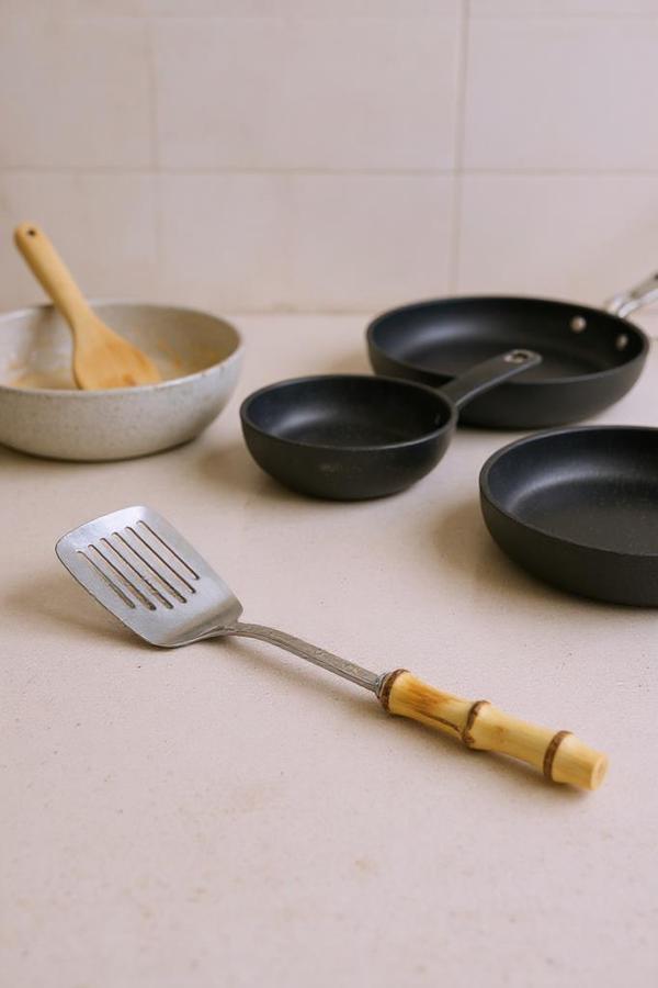 Bambum Mundo - Bambu Saplı Oluklu Kevgir 35*7,5cm - Image 1