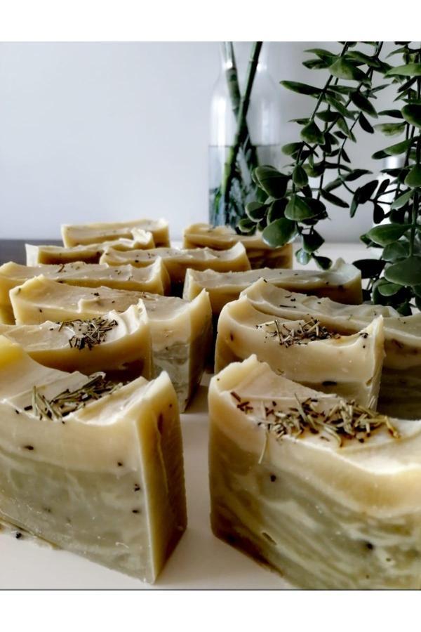 Kizilelmada Yağlı Saçlar İçin Doğal El Yapımı Biberiyeli Sabun 90 Gr - Image 1