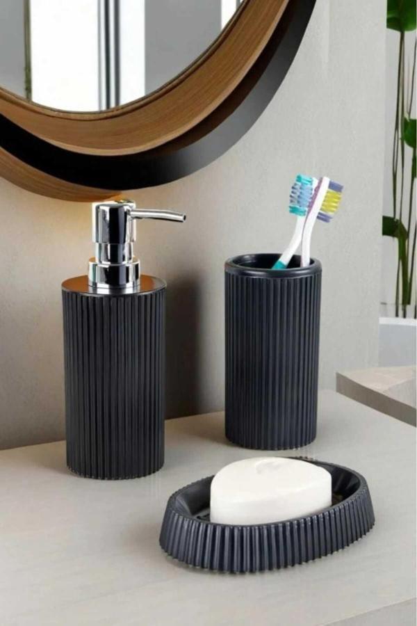 Kizilelmada Ekonomik 3 Parça Siyah Banyo Sabunluk Takımı – Pratik Kullanım - Image 1