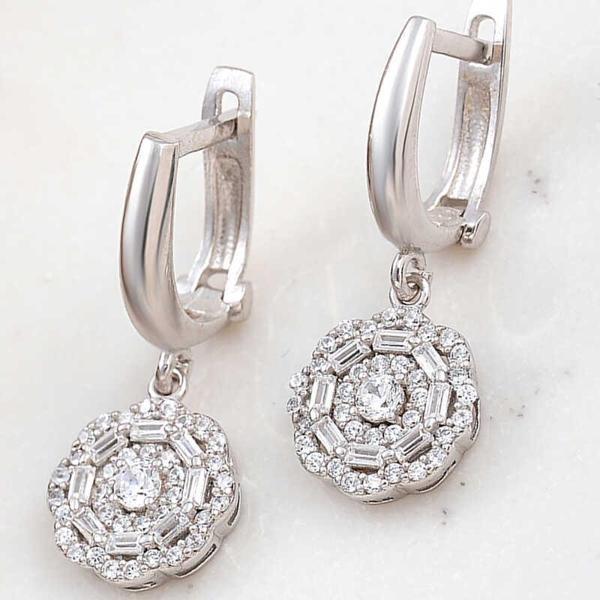 Gümüş Zirkon Taşlı Çiçek Kadın Küpe - Image 1