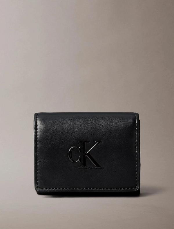 Calvin Klein   Kadın Yumuşak Dokunmatik RFID Katlanır Siyah  Cüzdan - Image 1