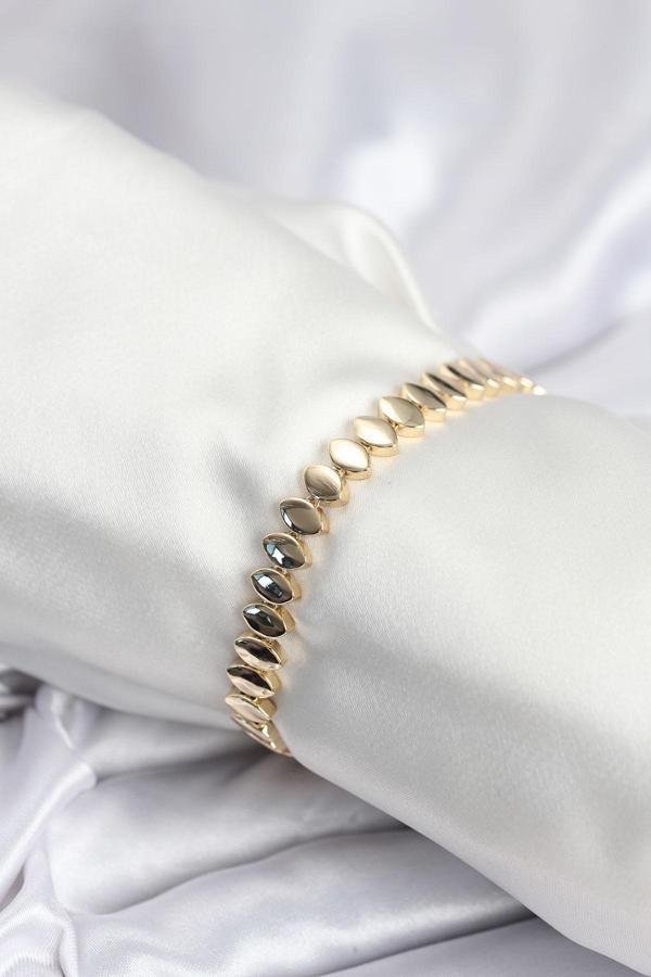 Pirinç VIP Seri Gold Renk Sıralı Arpa Model Kadın Bileklik 7943 - Image 1