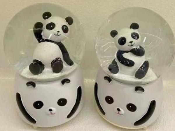 Siyah-beyaz Panda Kar Küresi Orta Boy - Image 1