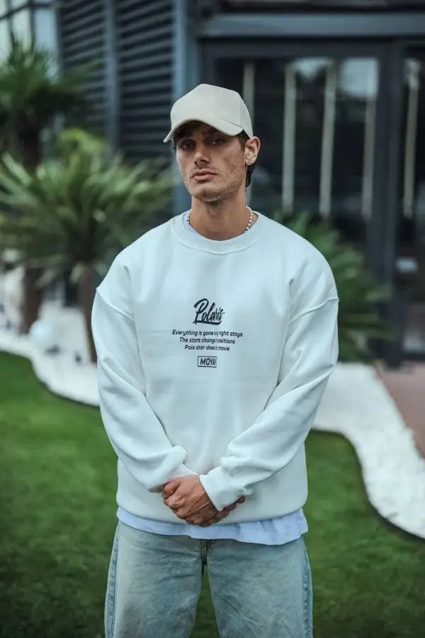 Kışlık Bisiklet Yaka Ön Ve Arka Baskılı SweatShirt - Beyaz - Image 1
