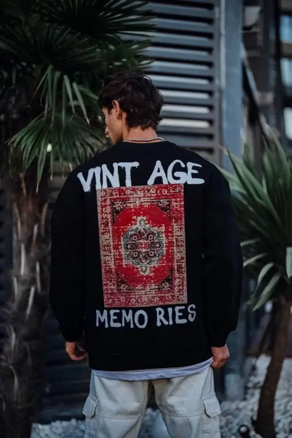 Oversize Bisiklet Yaka Üç İplik Baskılı SweatShirt - Siyah - Image 1