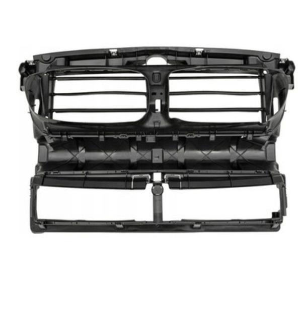 BMW F10 / F11 / F90 2010-2017 Ön Panel Hava Kanalı (Motor Delikli) - Image 1