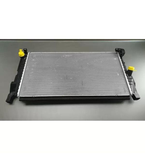 BMW 2 Serisi 216i 218i F45 F46 Mini F55 F56 F57 F60 X1 F48 1.5 Benzinli Su Radyatörü Brazing MT 680X362X26 - Image 1