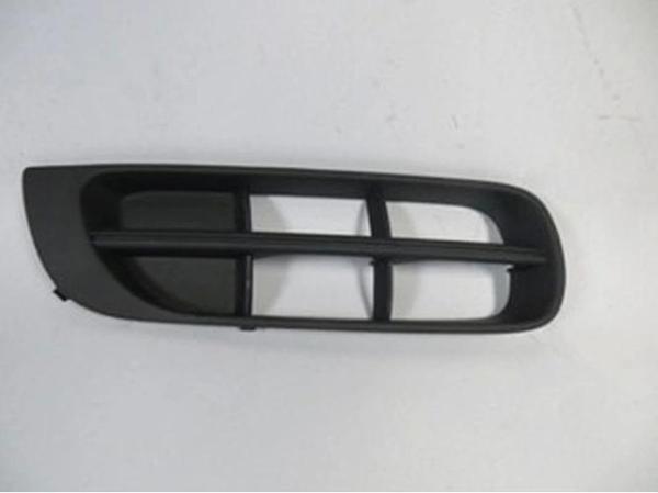 2007-2010 Skoda Roomster Sis Lamba Kapağı Sağ Siyah (Sis Deliksiz) (Bfn) (Adet) (Oem No:5J08073689B9 - Image 1