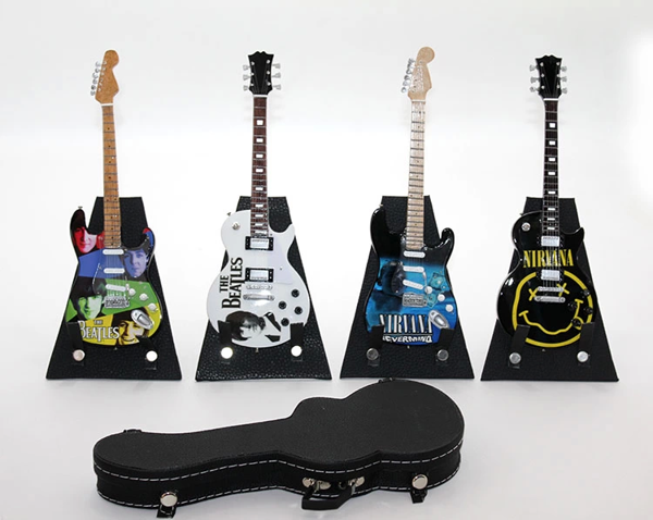Çantalı Gitar  Yahya-5 - Image 1