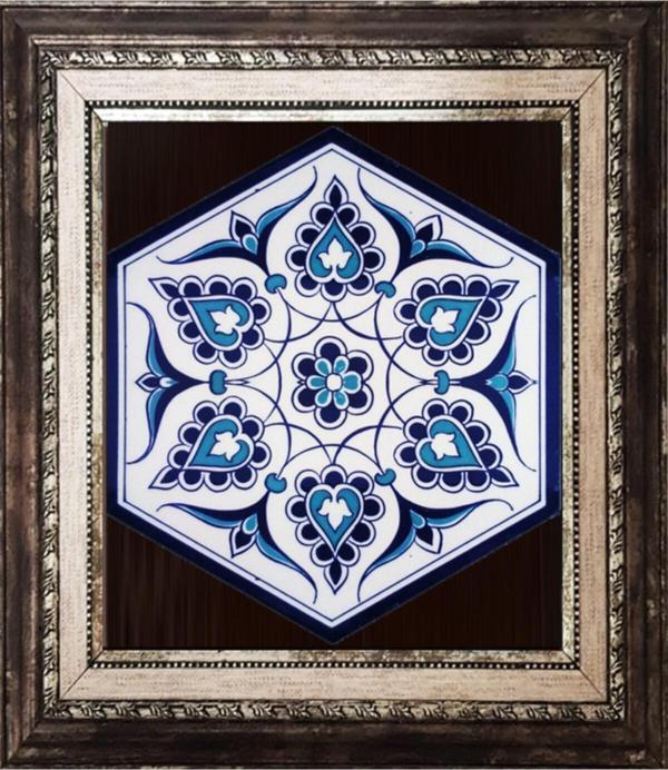 Armada Çini 21x23 Cm Al 4 Iznik Desenli Altıgen Çini Pano - Image 1