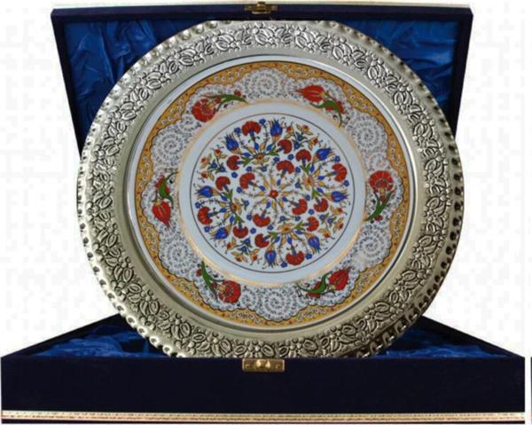 Armada Çini Armada Cini Prt 44 25 Cm Sarı Altın Yaldızlı Lale Karanfil Gümüş Çerçeveli Porselen Cini Tabak - Image 1
