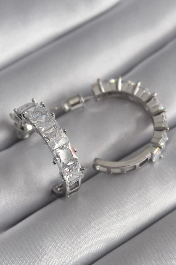 Pirinç Gümüş Renk Zirkon Taşlı Halka Model Kadın Küpe - Image 1