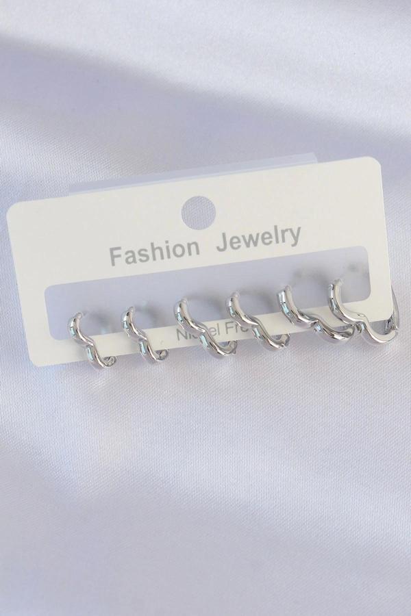 Pirinç Gümüş Renk Kalp Model Küpe Seti - Image 1