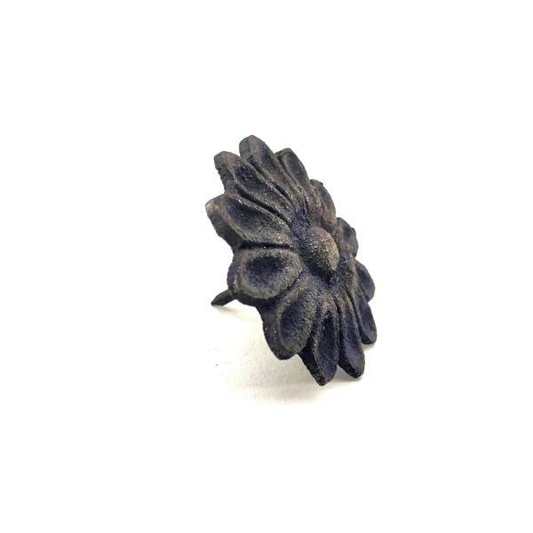 Antika Tarz Dekoratif Pirinç Papatya Kabara - 42 mm, Oksit - Image 1