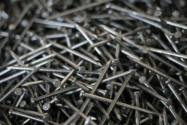 Başsız Siyah Tel Çivi 10x30 - 2,5 kg - Image 1