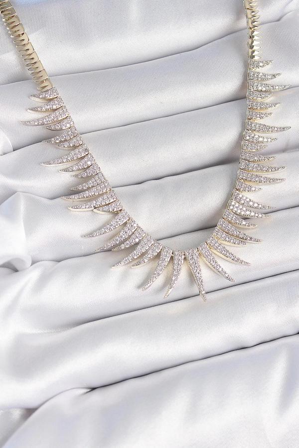 Pirinç Gold Renk Zirkon Taşlı Sivri Model VIP Seri Kadın Kolye - Image 1