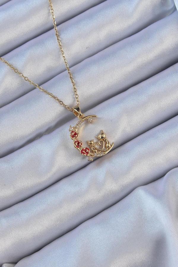 316L Çelik Zincir Altın Renk Kırmızı Gül Detay Kedi Figür Zirkon Taşlı Ay Kolye - Image 1