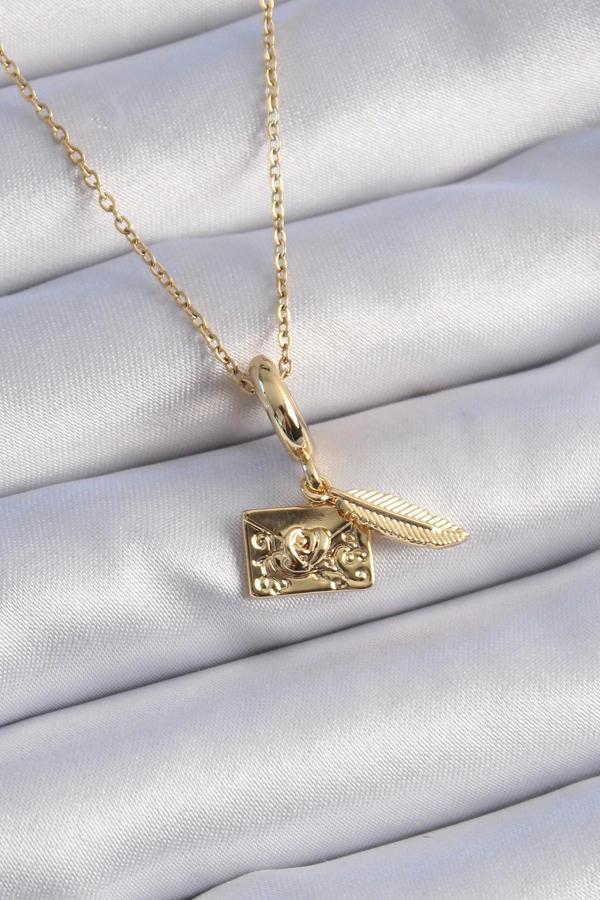 316L Çelik Gold Renk Kalp Detay Mektup Figür Charm Model Kadın Kolye - Image 1