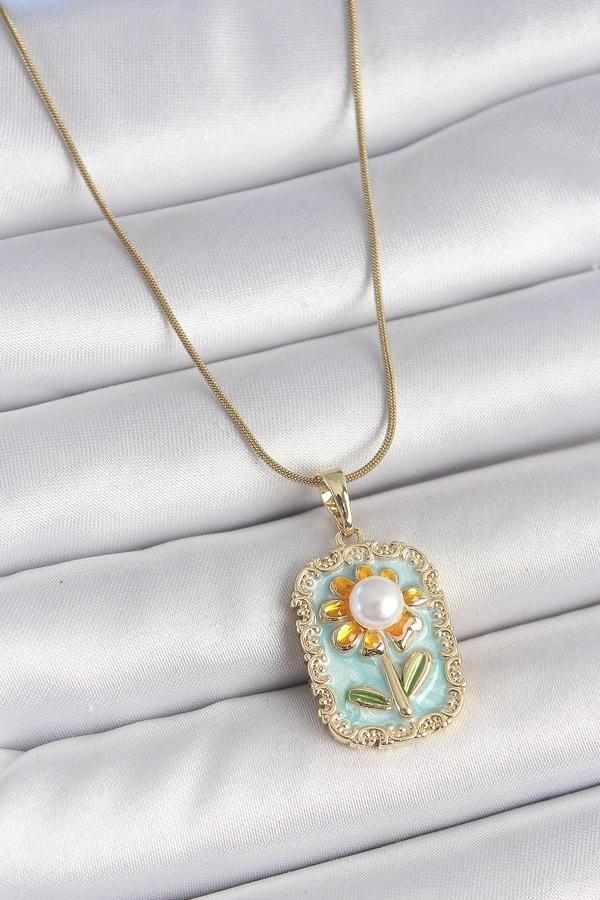 316L Çelik Gold Renk Zincir Mavi Mineli İncili Papatya İşlemeli Portre Model Kadın Kolye - Image 1