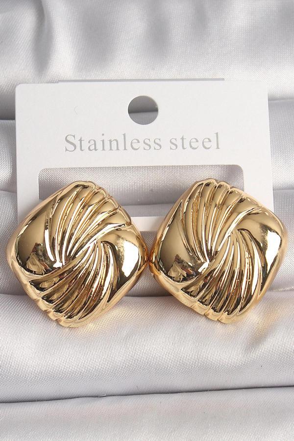 Pirinç Gold Renk İşlemeli Kare Model Kadın Küpe - Image 1