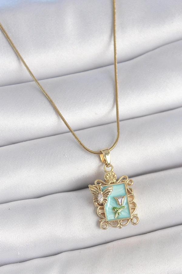 316L Çelik Gold Renk Zincir Mavi Mineli Çiçek İşlemeli Zirkon Taşlı Kelebek Detay Portre Model Kadın - Image 1