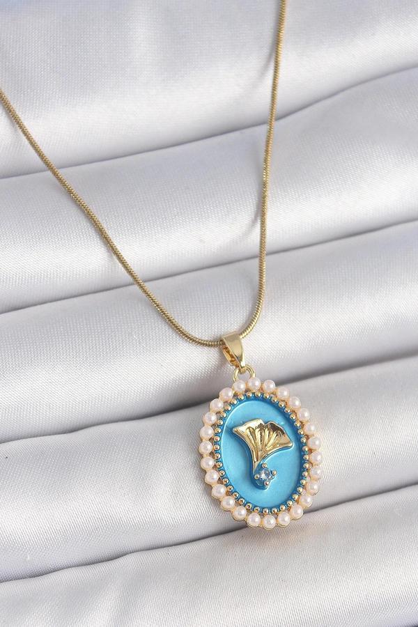 316L Çelik Gold Renk Zincir Mavi Mineli İncili Zirkon Taşlı Çiçek İşlemeli Portre Model Kadın Kolye - Image 1