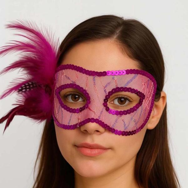 Fuşya Renk Yandan Tüylü Pul Payet İşlemeli Parti Maskesi 23x12 cm - Image 1