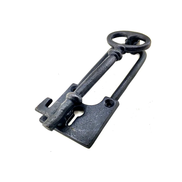 Antika Tarz Dekoratif Pirinç Anahtar Kapı Tokmağı, Taktak - 170x60mm, Oksit - Image 1