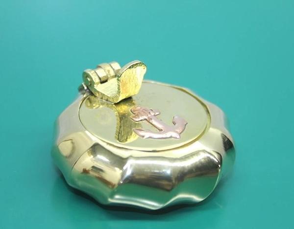 Pirinç Çapalı Kapaklı Küllük 4157/2 - Image 1