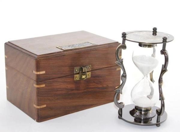 Ahşap Kutulu Pirinç Kumsaati Ksk2060 - Image 1