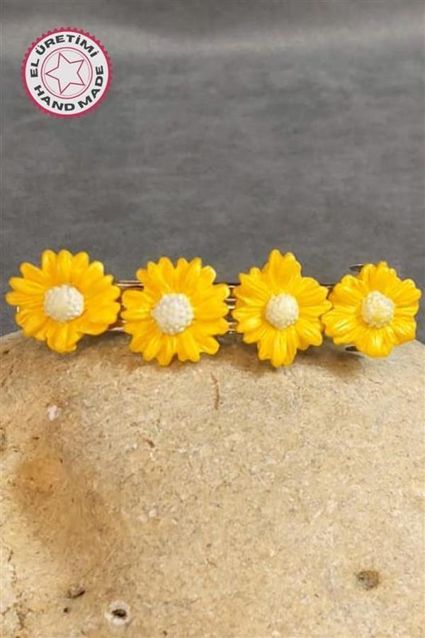 Uretti - Hülya 6683 7338 El Yapımı Polimer Kil Sarı Papatya Çiçeği Tasarımlı Saç Tokası / 8 Cm - Image 1