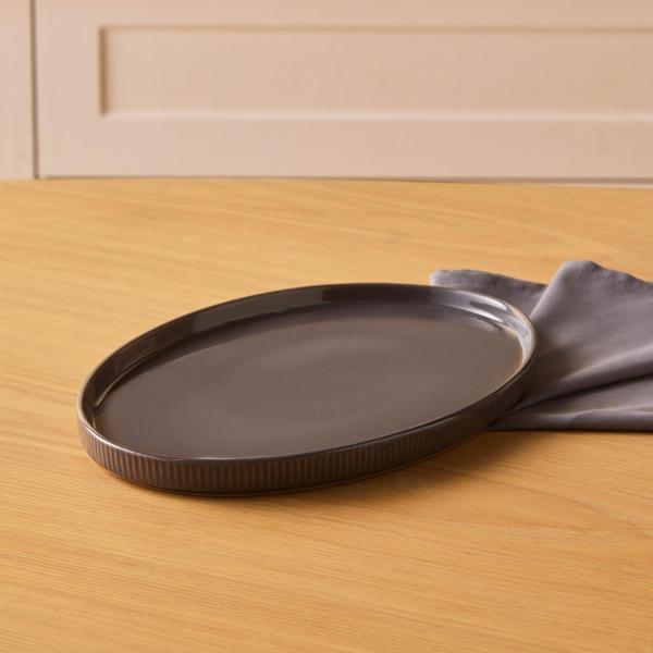 Karaca Massimo Antrasit Kayık Tabak 23 cm - Image 1