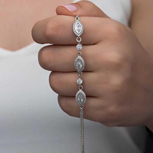 925 Ayar Gümüş Mekik Zirkon Taşlı Kadın Bileklik - Image 1