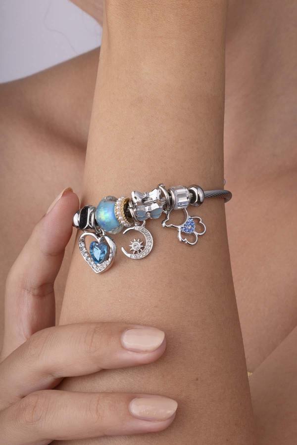 Mavi Taşlı Kalp Panda Figürlü Beyaz Altın Kaplama Çelik Charm Bileklik - Image 1