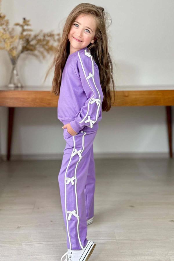 Kız Çocuk Kolları ve Gövdesi Fiyonk Şerit Detaylı Lila Eşofman Takım - Image 1