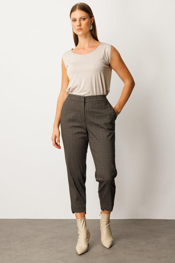 Ekol Kadın Büyük Beden Kendinden Desenli Likralı Pantolon 1069 Kahverengi - Image 1