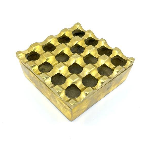 Pirinç Döküm Küllük Kare - 10 cm x 10 cm - Image 1