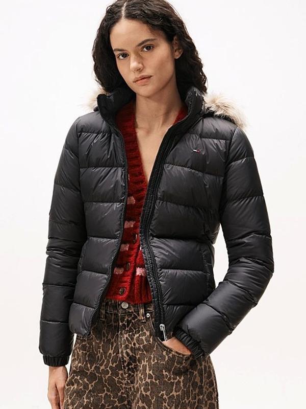 Tommy Jeans TJW Basic Kapüşonlu Kuş Tüyü Kadın Siyah Ceket DW0DW18312BDS - Image 1