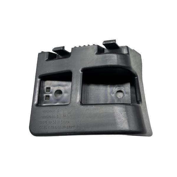 Stop Braketi Sol Tesla Model Y 2021-2024 - Image 1