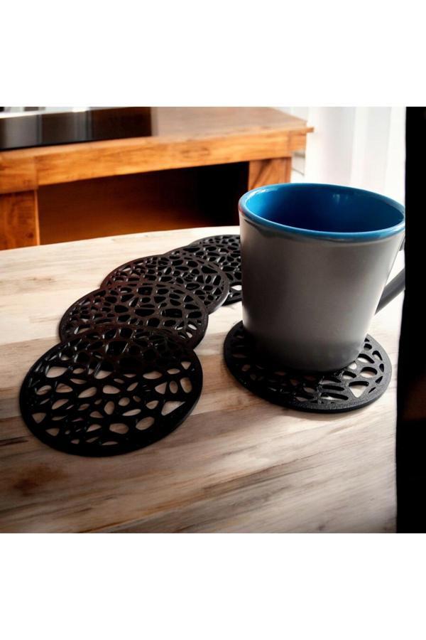 Create Handle Suya Ve Isıya Dayanıklı Siyah Plastik Bardak Altlığı 4'Lü Set – 10 Cm Çap - Image 1