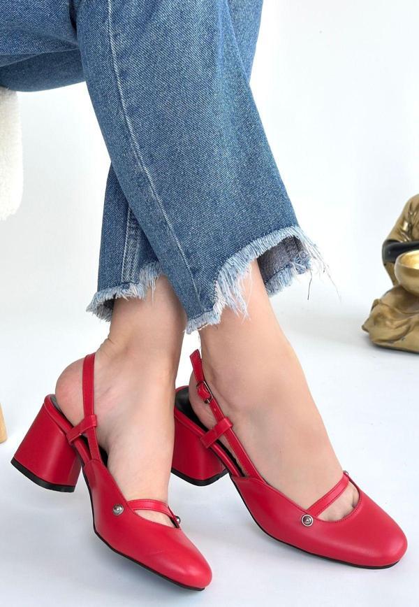 Kırmızı Cilt Topuklu Ayakkabı - Image 1