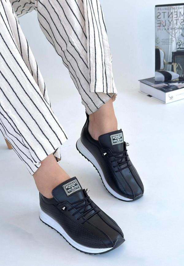 Siyah Cilt Bağcıklı Spor Ayakkabı - Image 1