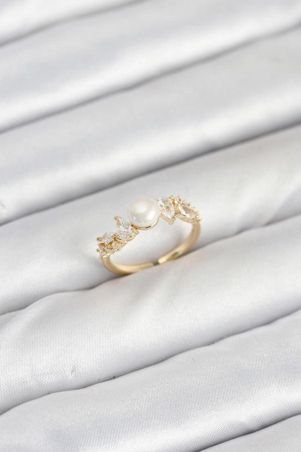 Pirinç Gold Renk Zirkon Taşlı İncili Model Kadın Yüzük - Image 1