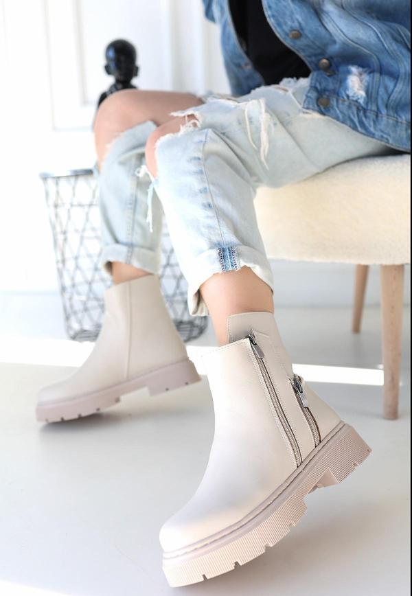 Bej Cilt Fermuar Aksesuarlı Bot - Image 1