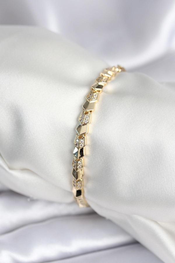 Pirinç Gold Renk Zirkon Taşlı Balık Sırtı Model Kadın Bileklik 7963 - Image 1