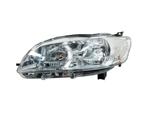 Peugeot 301 Ön Far Sol (Motor Üzerinde) 2013 Sonrası Uyumlu - Image 1