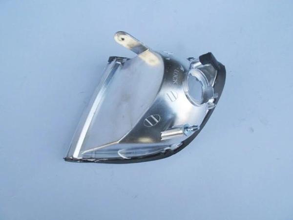 hyundai starex- minibüs- 1998-2008  ön sinyal sağ beyaz (mars) Oem No (923024A500) - Image 1